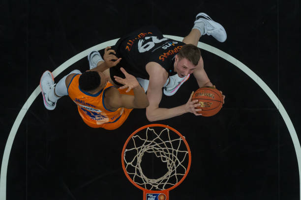 中场才俊来 中场才俊来