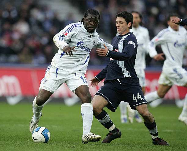 成为球场上 成为球场上